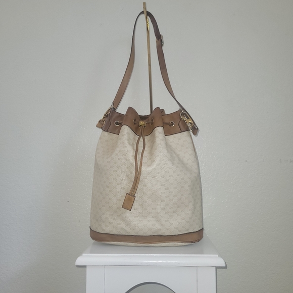 Gucci Handbags - Vintage Gucci Bucket Yvory/ Tan Signature Coated Canvas Shoulder  Bag #4793